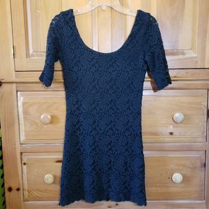 Windsor Scoop Neck Mini Lace Dress Black Juniors Size S
